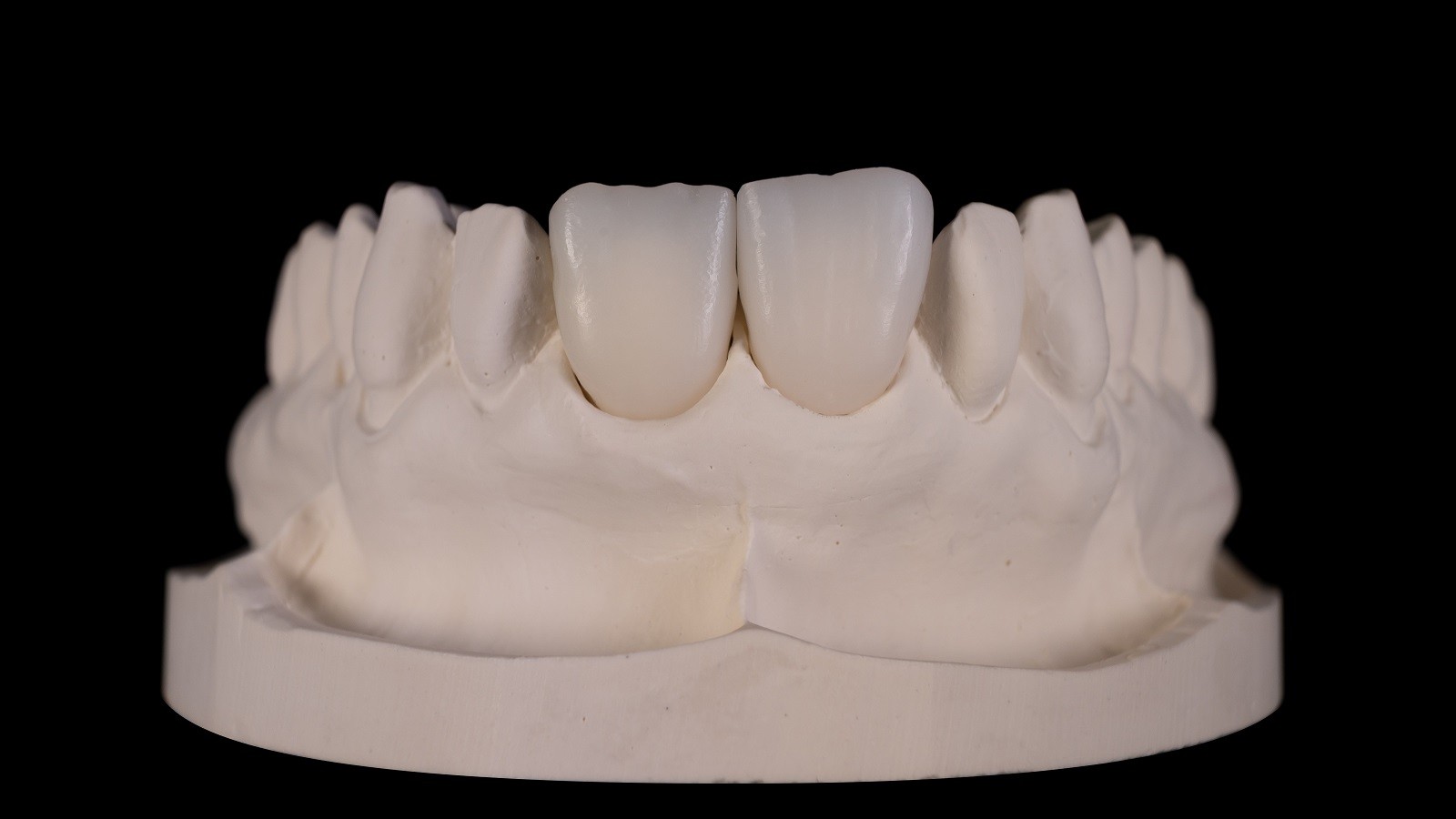 HeraCeram cre-active - Bleach please concept